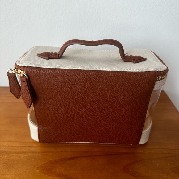 Henny + Lev The Max Makeup Trunk Bag Cream and Brown One Size - Picture 4 of 9